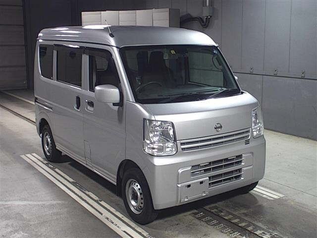 10028 Nissan Clipper van DR17V 2017 г. (JU Gifu)